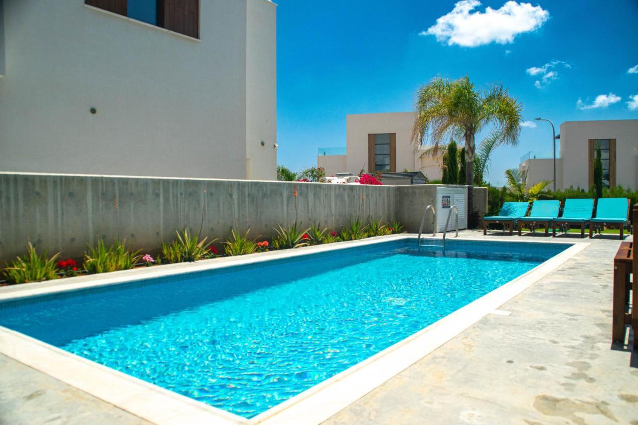 By The Beach Villa Natalya بروتاراس المظهر الخارجي الصورة